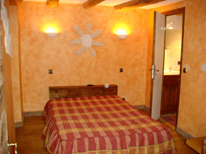 Chambre de l'appartement &agrave; Bourg-Saint-Maurice